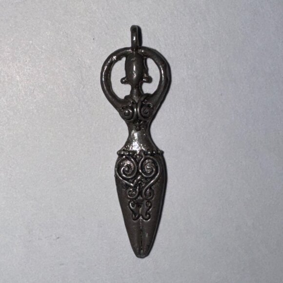 Silver Ornate Celtic Goddess Pendant - Picture 1 of 16